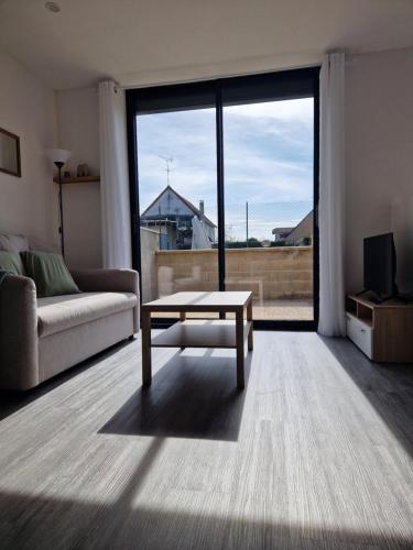 Guestroom, Les G in Gasny Guestroom, Les G in Gasny