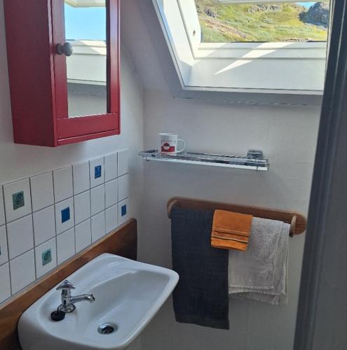 Bathroom, Isikkivik Cottage in Narsaq Bathroom, Isikkivik Cottage in Narsaq