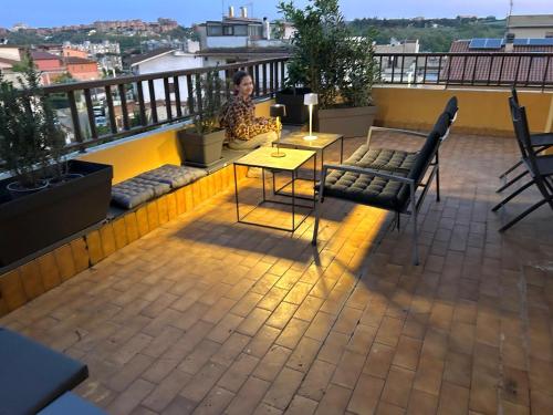 Balcony/terrace, GRANDE APPARTAMENTO su DUE LIVELLI con TERRAZZA in Prima Porta Balcony/terrace, GRANDE APPARTAMENTO su DUE LIVELLI con TERRAZZA in Prima Porta