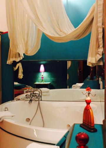 This photo about Abali' Gran Sultanato shared on HyHotel.com