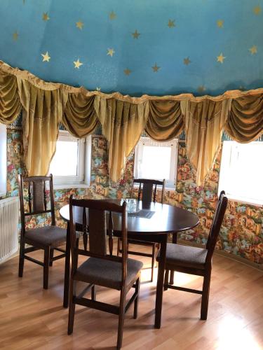 Готель Оазис in Chahor Готель Оазис in Chahor