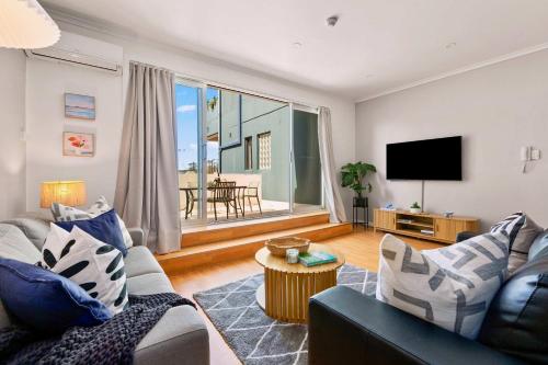 Manly Central Loft a Chic Studio Apartment in the Heart of Manly in Manly Manly Central Loft a Chic Studio Apartment in the Heart of Manly in Manly