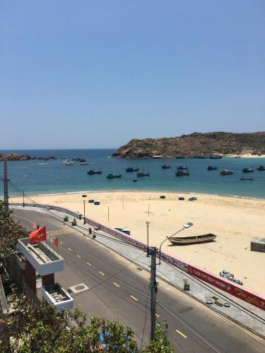 Beach, Nha Nghi Phat Loi in Xom Bai Diep Beach, Nha Nghi Phat Loi in Xom Bai Diep