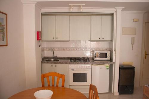 Apartamentos Topacio Unitursa in Calpe Apartamentos Topacio Unitursa in Calpe