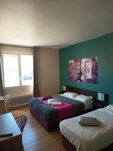 Hotel De La Gare Perigueux in Perigueux Town Center Hotel De La Gare Perigueux in Perigueux Town Center