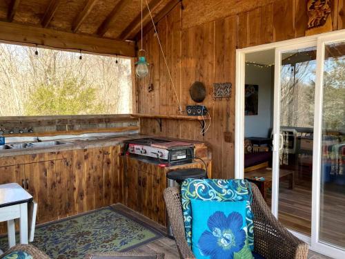 Rustic Glamping Cabin in Hartsburg, Missouri, Ideal to Explore Hart Creek Conservation Area in 荷士森麥 (MO) Rustic Glamping Cabin in Hartsburg, Missouri, Ideal to Explore Hart Creek Conservation Area in 荷士森麥 (MO)