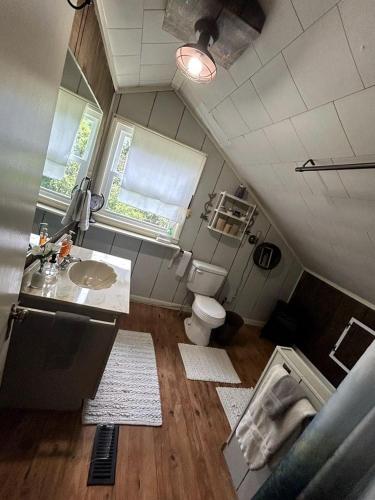 Countryside Cabin Incredible for Outdoor Activities in McMinnville, Tennessee in 麥文維 (TN) Countryside Cabin Incredible for Outdoor Activities in McMinnville, Tennessee in 麥文維 (TN)