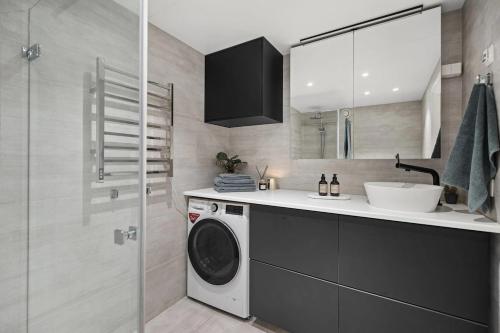 Modern 3 bedroom apartment - 4 minute walk from metro - top floor baclony view in Sagene Modern 3 bedroom apartment - 4 minute walk from metro - top floor baclony view in Sagene