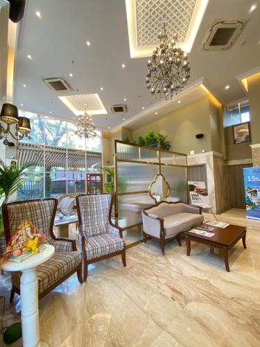 Lobby, Hotel Mumbai House Mindspace Malad in Malad Lobby, Hotel Mumbai House Mindspace Malad in Malad
