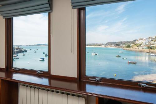 Widok, The Moorings Hotel & Restaurant in Gorey Widok, The Moorings Hotel & Restaurant in Gorey