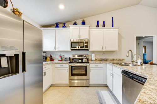 Screened Lanai Relaxing Retreat in Ocala! in Ocklawaha Screened Lanai Relaxing Retreat in Ocala! in Ocklawaha