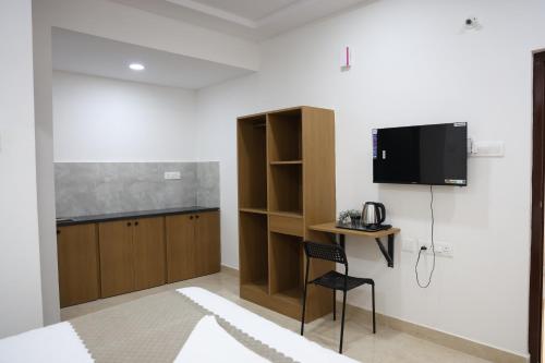 Innzoy Hotels - TNGO Colony near Salar Jung Museum Innzoy Hotels - TNGO Colony near Salar Jung Museum