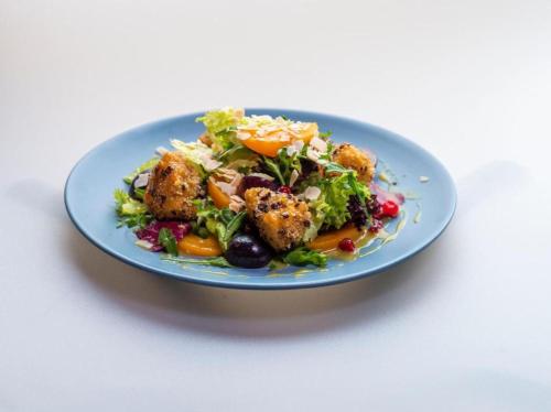 Food and beverages, Capital O Parador Crespo Hotel, Oaxaca in Oaxaca Food and beverages, Capital O Parador Crespo Hotel, Oaxaca in Oaxaca