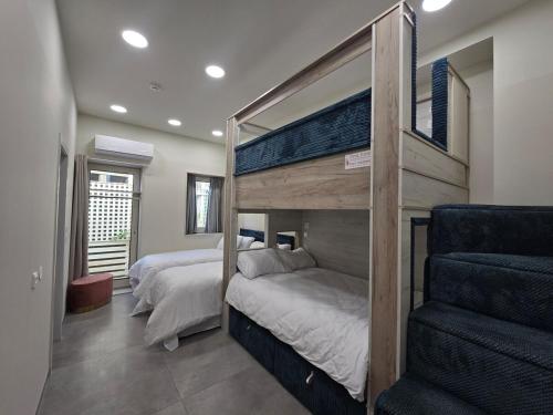 OrbachHouse Luxury Suite in Safed OrbachHouse Luxury Suite in Safed