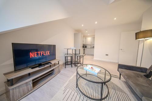 Royal Oak 9 - FREE PARKING - Perfect for Contractors - Wi-Fi - Long Term Stays in Észak-Brentwood Royal Oak 9 - FREE PARKING - Perfect for Contractors - Wi-Fi - Long Term Stays in Észak-Brentwood