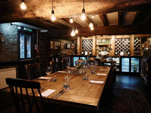 Sala bankietowa, Old Court House Inn in Saint Aubin Sala bankietowa, Old Court House Inn in Saint Aubin