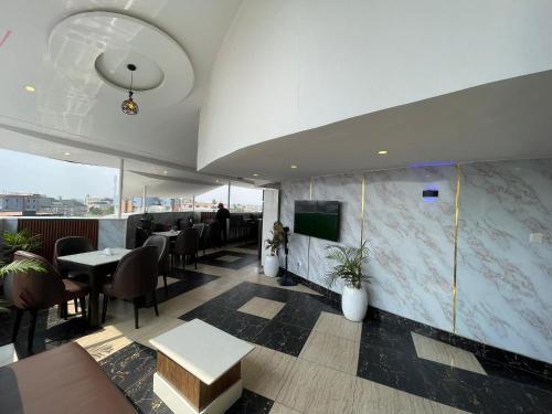 Presken Hotel at International Airport Road in Lagos Presken Hotel at International Airport Road in Lagos