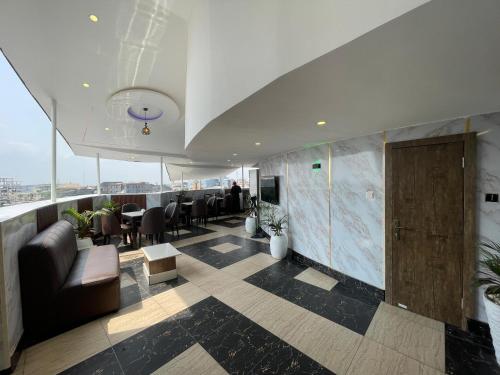 Presken Hotel at International Airport Road in Lagos Presken Hotel at International Airport Road in Lagos
