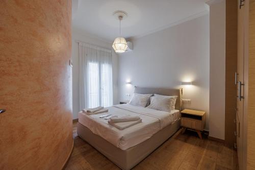 Penthouse 4th fl apartment at Pagrati-large veranda