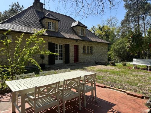 Facilities, Le Peruguet - maison avec piscine et bois prive in La Roquille Facilities, Le Peruguet - maison avec piscine et bois prive in La Roquille