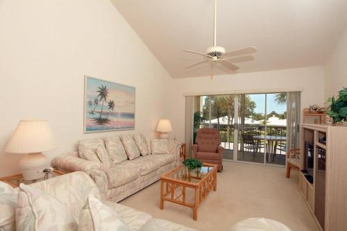 Lagoon front 2BR condo overlooking the golf course in Plantation (FL) Lagoon front 2BR condo overlooking the golf course in Plantation (FL)