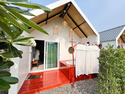 Vista exterior, Idin Klin Pha Man in Chum Phae Vista exterior, Idin Klin Pha Man in Chum Phae