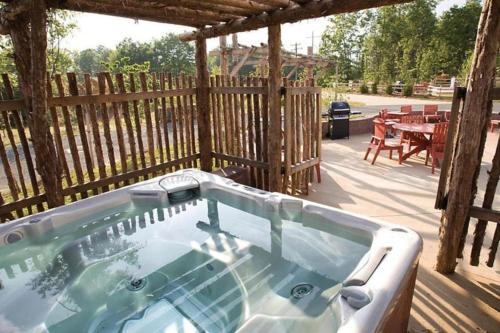Létesítmények, Enjoy 1000 acres of rolling hillside on this equestrian themed resort 1BD condo in Gordonsville (Virginia) Létesítmények, Enjoy 1000 acres of rolling hillside on this equestrian themed resort 1BD condo in Gordonsville (Virginia)