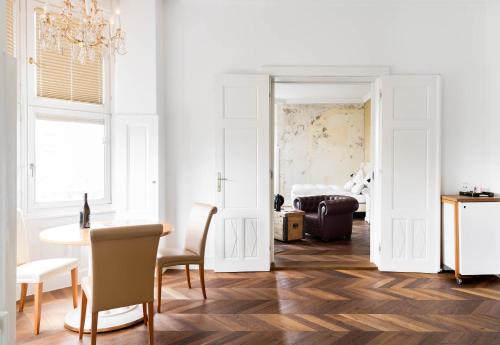 แกรนด์ โฮเทล วีสเลอร์ (Grand Hotel Wiesler) in กราซ แกรนด์ โฮเทล วีสเลอร์ (Grand Hotel Wiesler) in กราซ