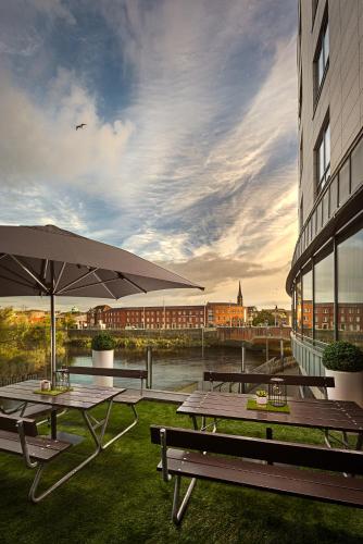 Unterkunft von außen, Absolute Hotel Limerick in Limerick Unterkunft von außen, Absolute Hotel Limerick in Limerick