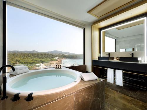 Bless Hotel Ibiza - The Leading Hotels of The World in Santa Eularia des Riu Bless Hotel Ibiza - The Leading Hotels of The World in Santa Eularia des Riu