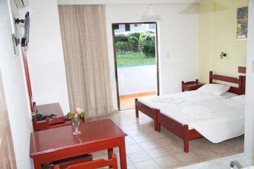 This photo about Yiannis Apartments & Studios shared on HyHotel.com