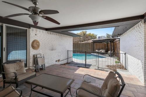 Facilities, Group Family Getaway With Private Pool In Dallas in Lake Highlands Facilities, Group Family Getaway With Private Pool In Dallas in Lake Highlands