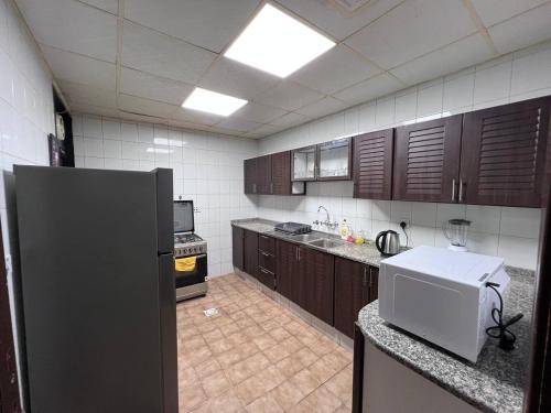 Kitchen, Al Ain Host near Al Falah Plaza Kitchen, Al Ain Host near Al Falah Plaza