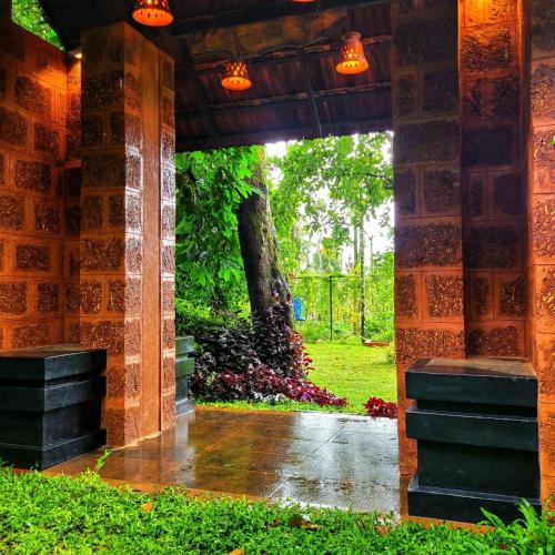 Greens Tree House & Wood House in موثانجا Greens Tree House & Wood House in موثانجا