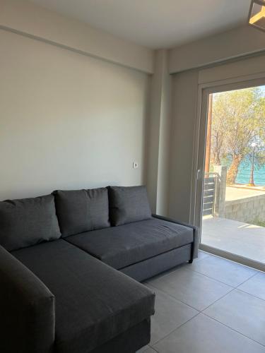 Serene beach house in Diakopto Serene beach house in Diakopto