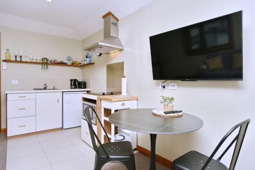 المرافق, Studio Retreat with EV & off street Parking in برنسايد المرافق, Studio Retreat with EV & off street Parking in برنسايد