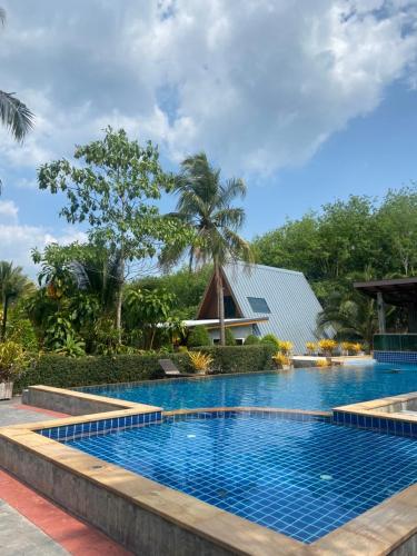 Swimming pool, Infinite Resort and cafe in Ban Sai Thai Swimming pool, Infinite Resort and cafe in Ban Sai Thai