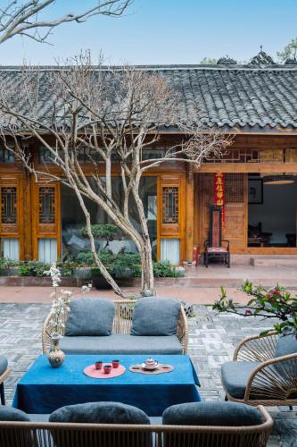 A szálláshely kívülről, Chengdu jinfu hotel in Dayi Melegvízű Forrás Környéke A szálláshely kívülről, Chengdu jinfu hotel in Dayi Melegvízű Forrás Környéke