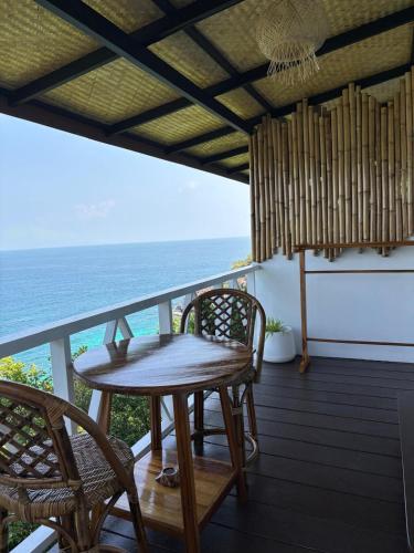 Balcony/terrace, Shark Bay room Turtle in Thian Og Bay Balcony/terrace, Shark Bay room Turtle in Thian Og Bay