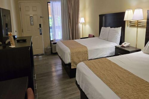 Travelodge by Wyndham Knoxville East in Knoxville (TN) Travelodge by Wyndham Knoxville East in Knoxville (TN)