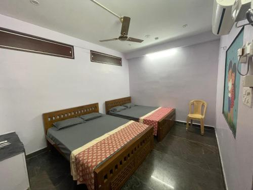 Sri Lakshmi Family Guest House in Neyveli T.S Sri Lakshmi Family Guest House in Neyveli T.S