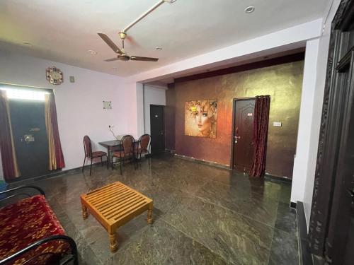 Sri Lakshmi Family Guest House in Neyveli T.S Sri Lakshmi Family Guest House in Neyveli T.S