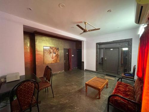 Sri Lakshmi Family Guest House in Neyveli T.S Sri Lakshmi Family Guest House in Neyveli T.S