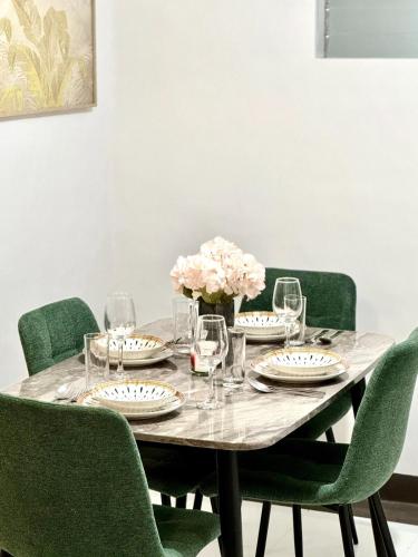 Cozy 3BR Bungalow House with Netflix & Games near Loleng's Mountain Spring Resort Cozy 3BR Bungalow House with Netflix & Games near Loleng's Mountain Spring Resort