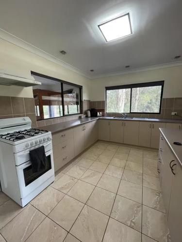 Konyha, Farm Stay - 2 Bedroom cottage in Highfields Konyha, Farm Stay - 2 Bedroom cottage in Highfields