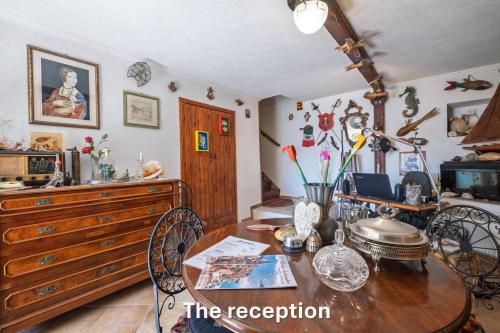 Pintu masuk, Bluemarine Rooms & Apartments in Perast Pintu masuk, Bluemarine Rooms & Apartments in Perast
