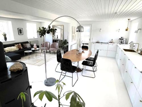 Facilities, Idyllic Cliffside Villa With Stunning Sea Views in Allinge Facilities, Idyllic Cliffside Villa With Stunning Sea Views in Allinge