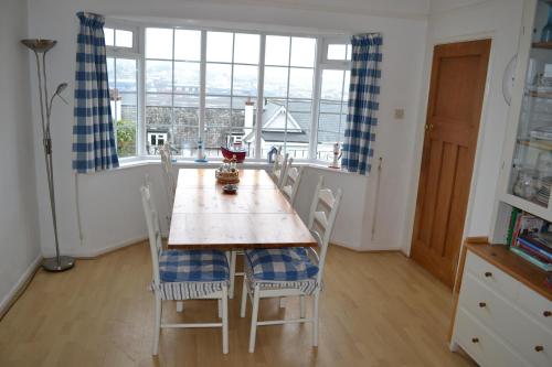 Lighthouse Cottage, 19 Broadlands, Shaldon in Newton Abbot Lighthouse Cottage, 19 Broadlands, Shaldon in Newton Abbot