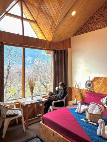 منزل متر مربع من 1 غرفة و1 حمام خاص في Jagatsukh (Kahaani | Luxury Wooden Chalet in Manali) in Jagatsukh منزل متر مربع من 1 غرفة و1 حمام خاص في Jagatsukh (Kahaani | Luxury Wooden Chalet in Manali) in Jagatsukh