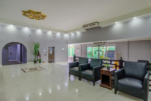 أجنحة فندقية إيربورت (Airport Suites Hotel) in Piarco أجنحة فندقية إيربورت (Airport Suites Hotel) in Piarco